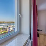 Marina Pallatium Premium Floor Couette-café