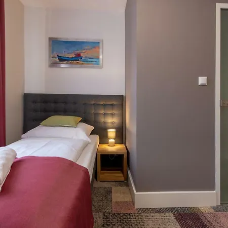 Marina Pallatium Premium Floor Kamień Pomorski