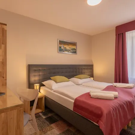 Marina Pallatium Premium Floor B&B 카미엔 포모르스키