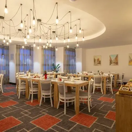 Panzió Marina Pallatium Premium Floor 4*