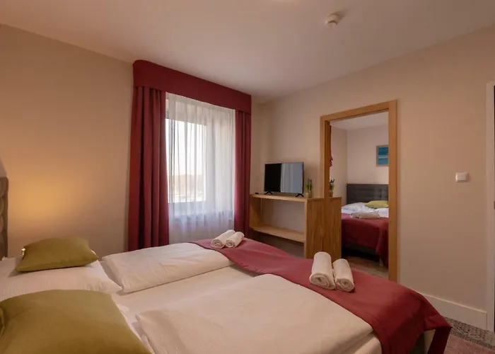 Bed and breakfast Marina Pallatium Premium Floor 4*
