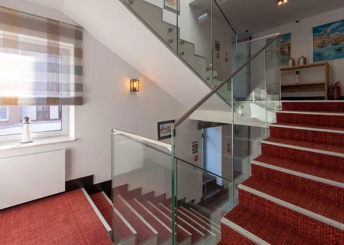 Marina Pallatium Premium Floor Bed and Breakfast 4*