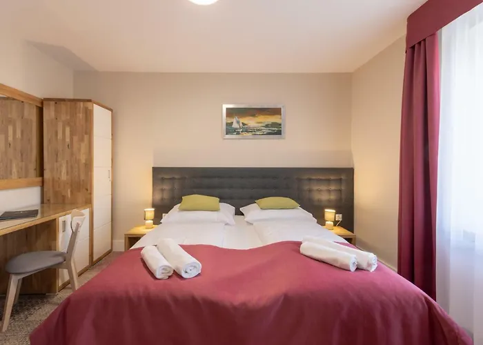 Marina Pallatium Premium Floor 4*